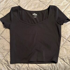 Hollister Women's Black Ribbed Crop Top